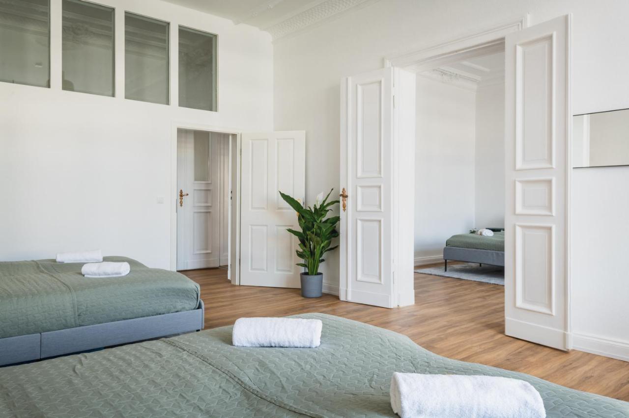 Riesiges Apartment Nahe Kudamm Sehr Schoner Altbau 123M2 Gross 12 Gaste Berlino Esterno foto