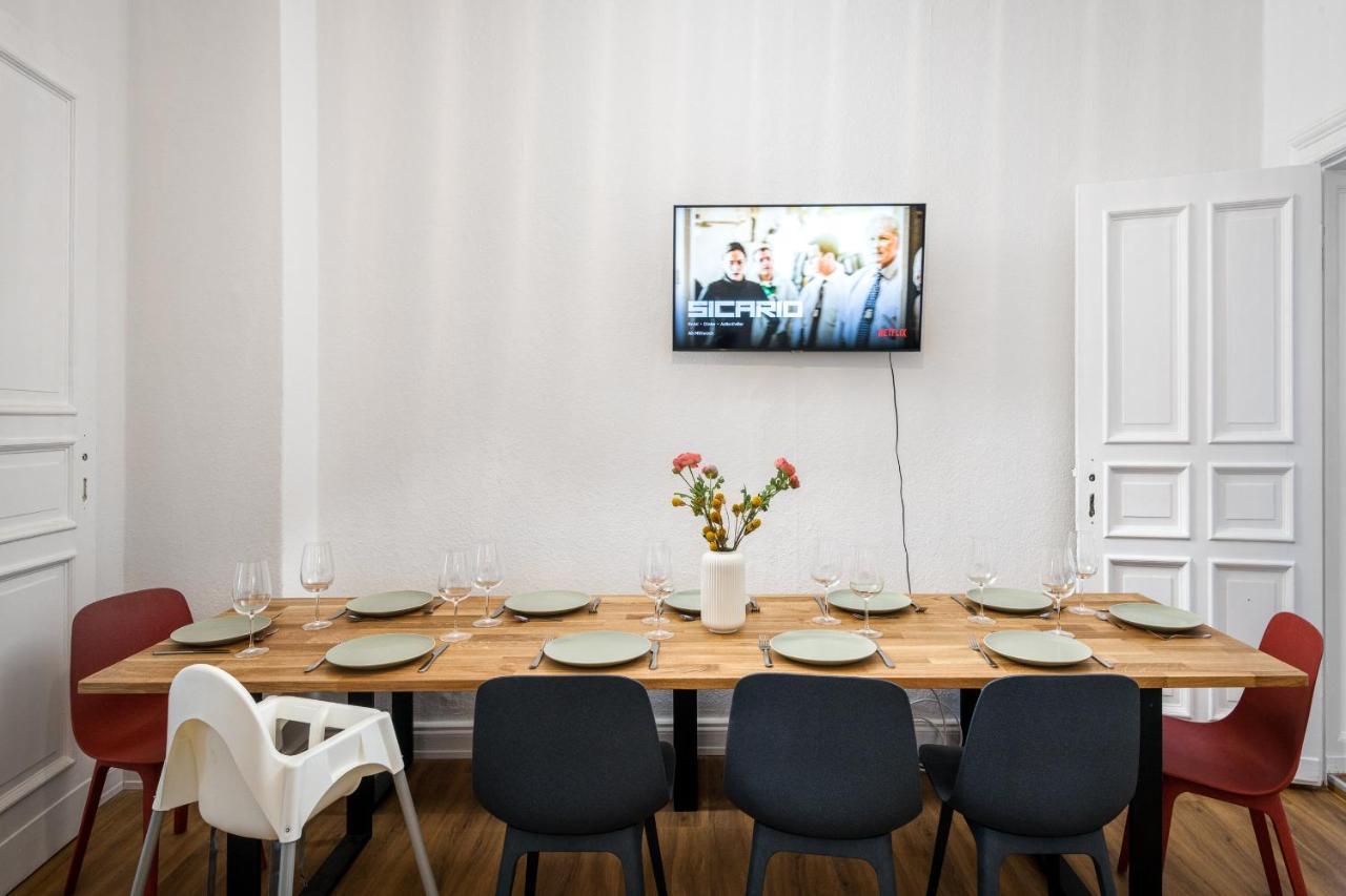 Riesiges Apartment Nahe Kudamm Sehr Schoner Altbau 123M2 Gross 12 Gaste Berlino Esterno foto