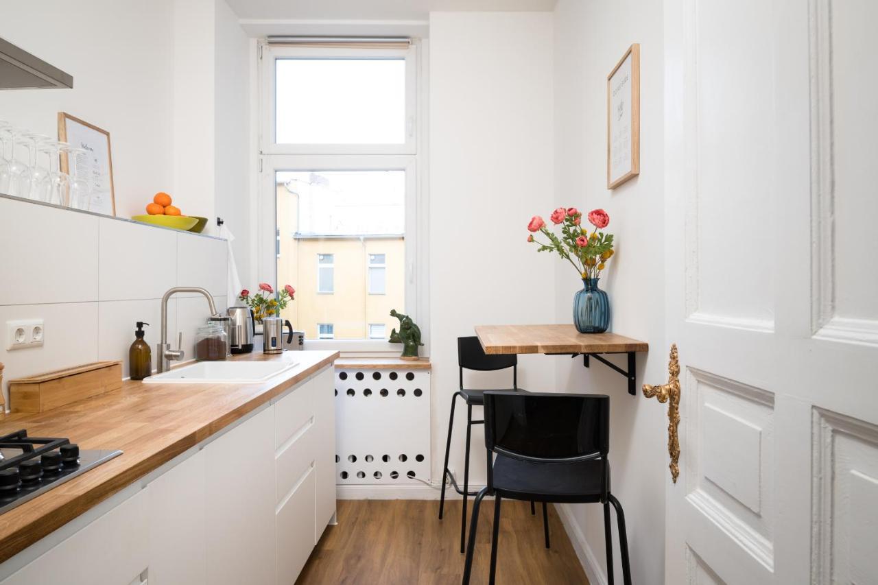 Riesiges Apartment Nahe Kudamm Sehr Schoner Altbau 123M2 Gross 12 Gaste Berlino Esterno foto