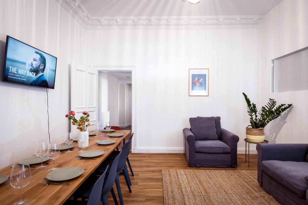 Riesiges Apartment Nahe Kudamm Sehr Schoner Altbau 123M2 Gross 12 Gaste Berlino Esterno foto